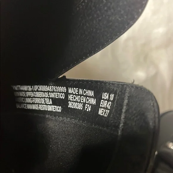 Black Ankle Buckle Boots- Memory Foam- size 10- back zip opening - Picture 9 of 9